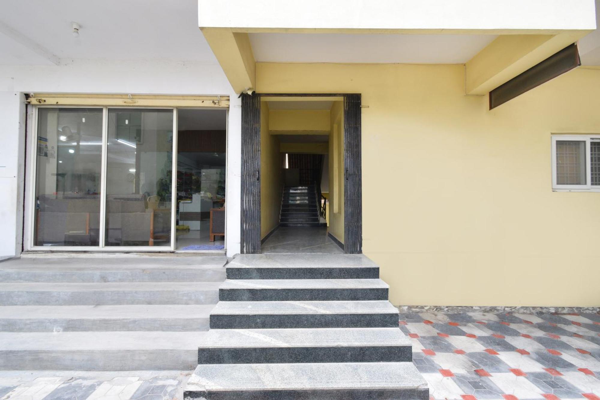 Hotel O Lucky Grand Haidarábád Kültér fotó