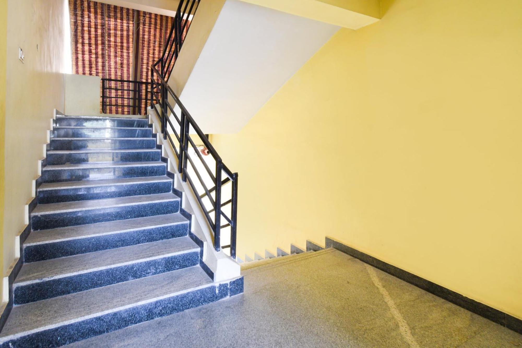 Hotel O Lucky Grand Haidarábád Kültér fotó