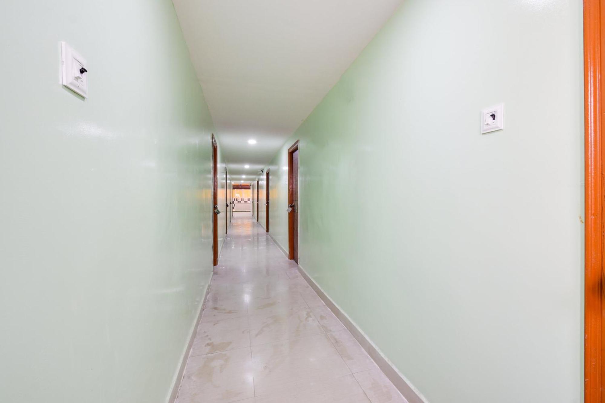 Hotel O Lucky Grand Haidarábád Kültér fotó